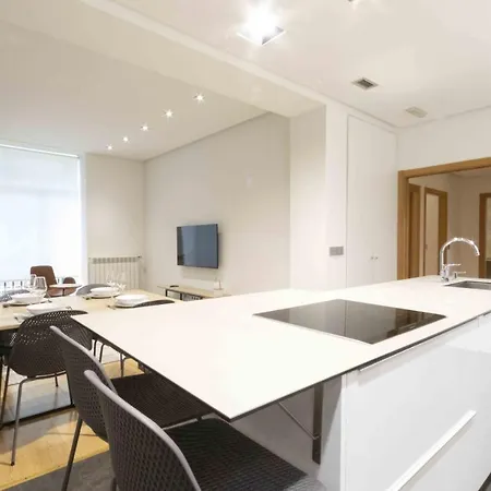 The Collection - Legazpi 아파트 산세바스티안