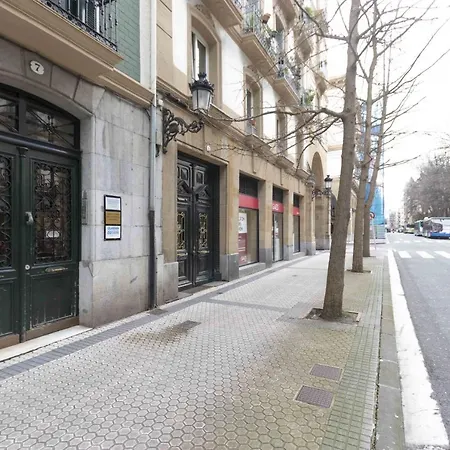 The Collection - Legazpi 公寓 *